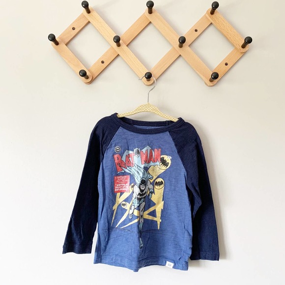 GAP Other - GAP x DC Batman Raglan Tee | 3 Years